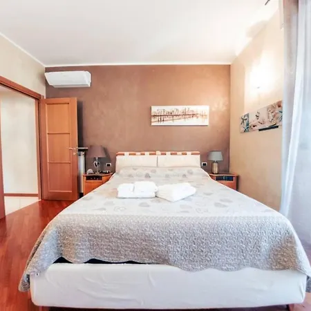 Lejlighed Casa Luca Flexyrent - Parking - A C - Wifi *